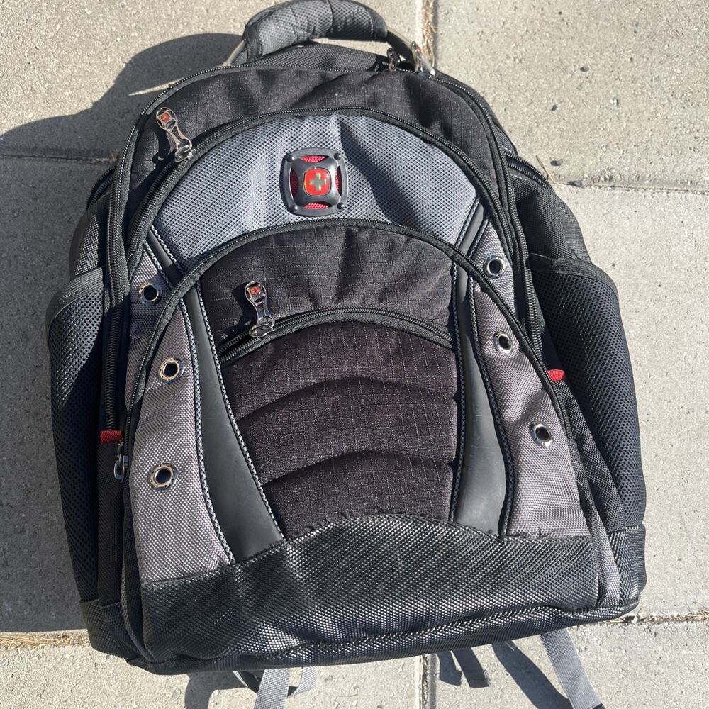Swiss Gear Uline 16" Laptop Backpack Wenger Synergy - Black/Gray/Red ✅